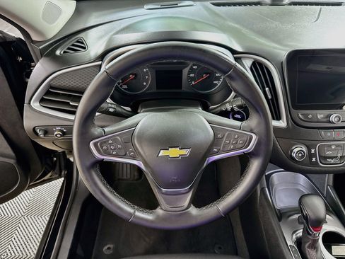 Used 2024 Chevrolet Malibu RS FWD image 14