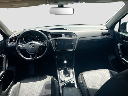 Used 2019 Volkswagen Tiguan SE AWD/4WD image 25