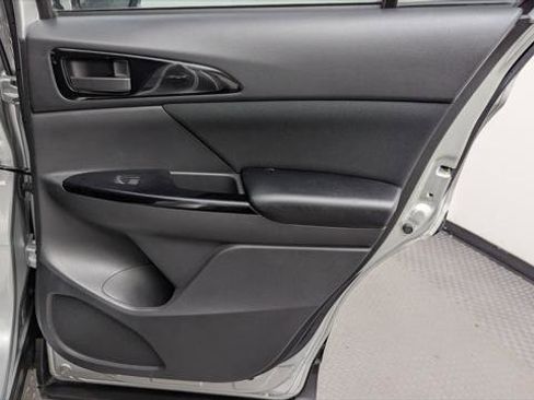 Used 2024 Mitsubishi Eclipse Cross LE AWD/4WD image 19