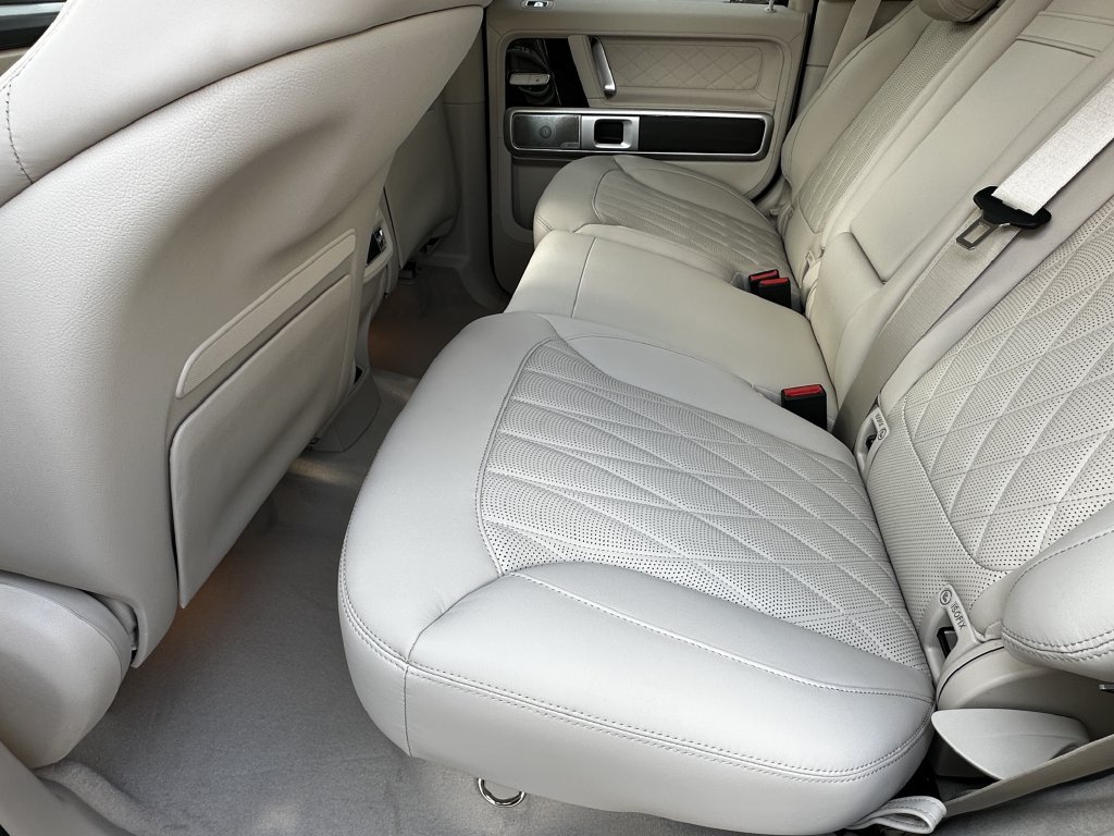 New 2027 Mercedes-Benz G 580 e image 24