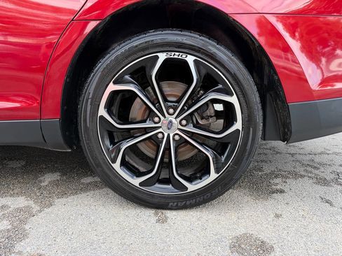 Used 2013 Ford Taurus SHO AWD/4WD image 43