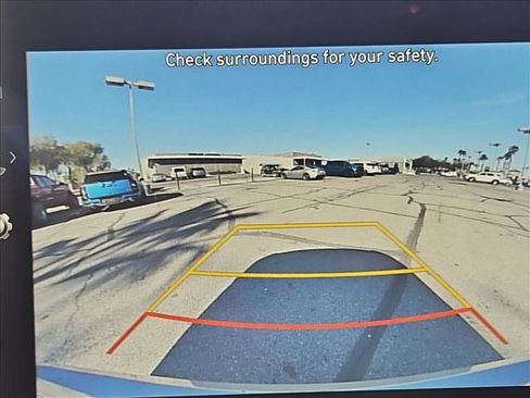 Used 2025 Hyundai Elantra Limited image 13