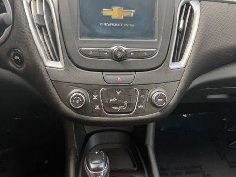 Used 2018 Chevrolet Malibu LS FWD image 16