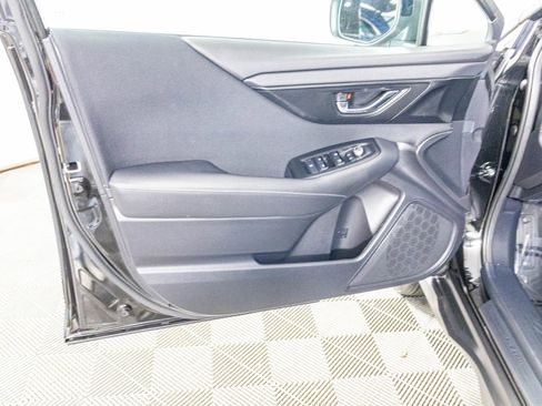 Used 2025 Subaru Outback Premium w/ Popular Package #1A image 16