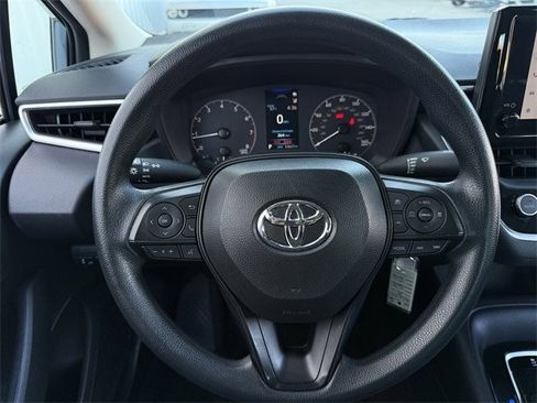 Used 2024 Toyota Corolla LE image 12
