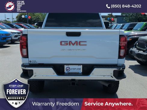 Used 2025 GMC Sierra 2500 Pro w/ 1SA Pro Safety Plus Package AWD/4WD image 5