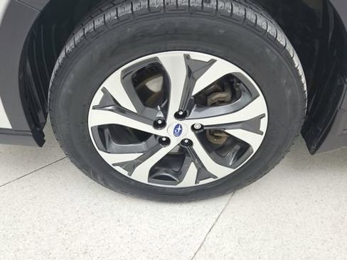 Used 2021 Subaru Outback Limited image 25