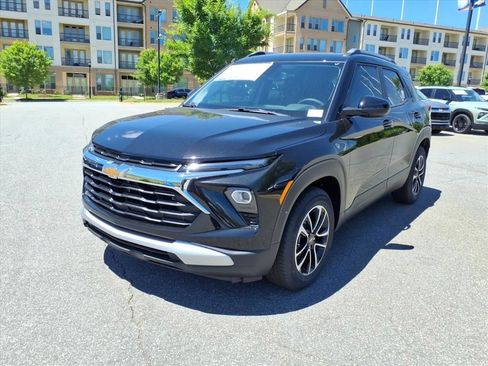 New 2026 Chevrolet TrailBlazer LT w/ Convenience Package FWD image 32
