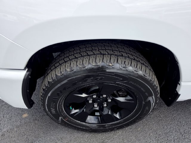 Used 2025 RAM 1500 Tradesman w/ Night Edition AWD/4WD image 9