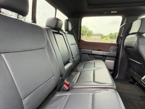 Used 2022 Ford F150 Lariat AWD/4WD image 17