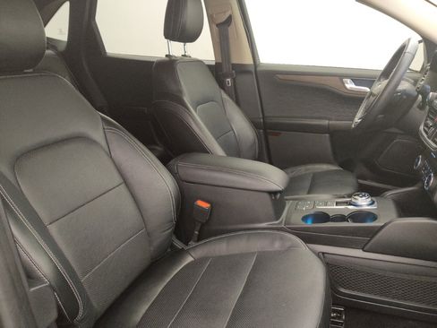 Used 2020 Ford Escape Titanium AWD/4WD image 21