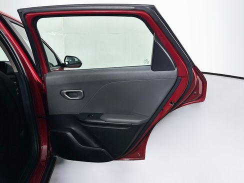 Used 2025 Kia K4 FWD image 28