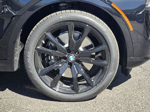 New 2026 BMW X7 M60i image 11