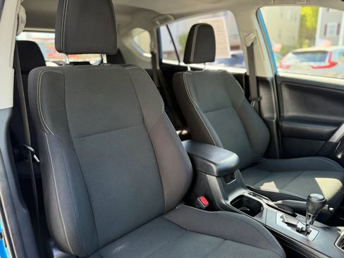Used 2016 Toyota RAV4 XLE AWD/4WD image 31