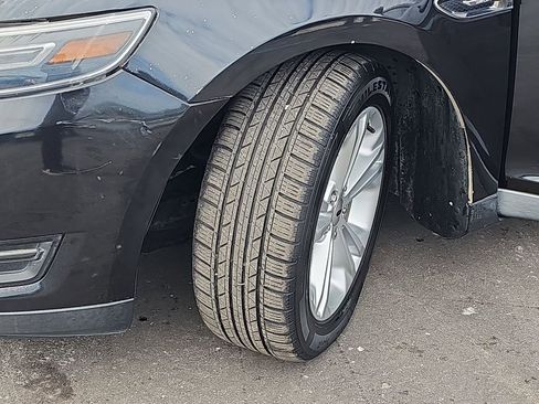 Used 2015 Ford Taurus SEL w/ Equipment Group 201A image 32