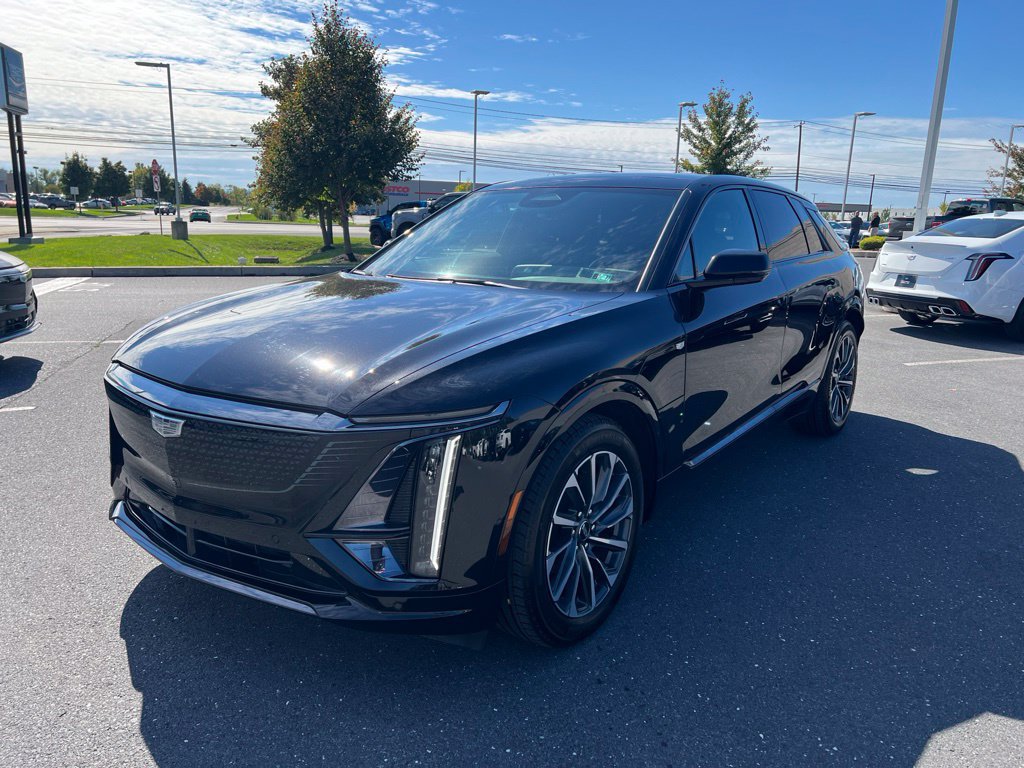 Certified 2024 Cadillac Lyriq Sport AWD/4WD image 11