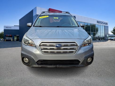 Used 2015 Subaru Outback 2.5i Premium AWD/4WD image 2