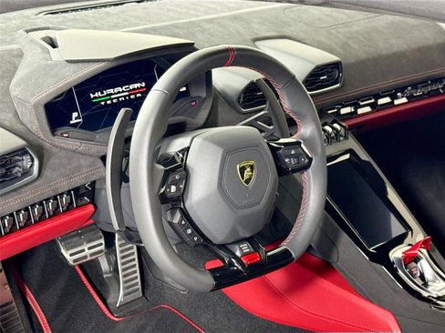 Used 2024 Lamborghini Huracan Tecnica image 14