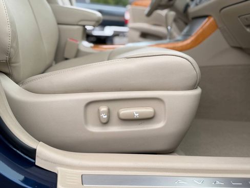 Used 2007 Toyota Avalon Touring FWD image 64