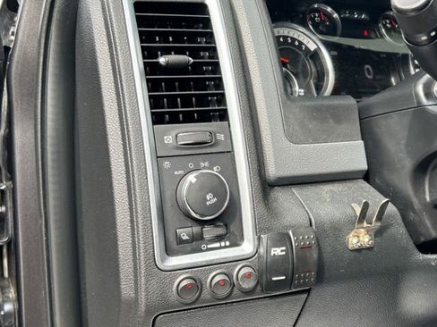 Used 2016 RAM 1500 Big Horn AWD/4WD image 33