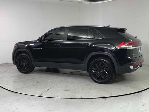 Used 2022 Volkswagen Atlas Cross Sport SE w/ Black Wheel Package AWD/4WD image 4