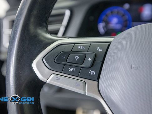 Used 2024 Volkswagen Atlas Cross Sport SEL Premium R-Line AWD/4WD image 14