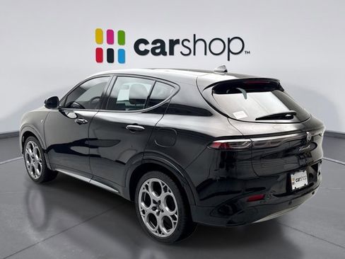 Used 2024 Alfa Romeo Tonale Ti w/ Premium Interior Package image 3
