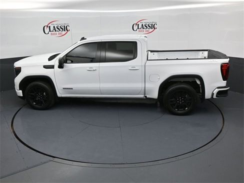 Used 2024 GMC Sierra 1500 Elevation image 17