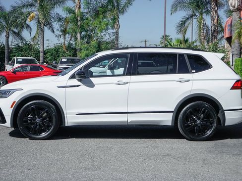 Used 2022 Volkswagen Tiguan SE R-Line image 5