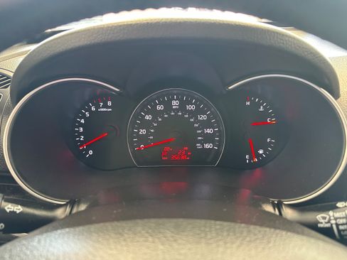 Used 2014 Kia Sorento LX AWD/4WD image 21