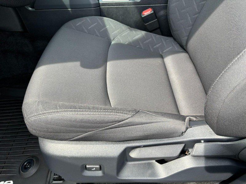 Certified 2024 Toyota Tacoma SR5 AWD/4WD image 16