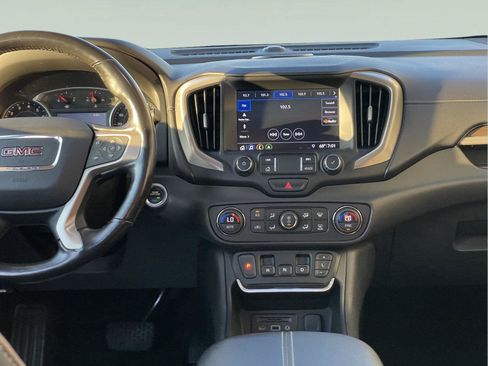 Used 2020 GMC Terrain Denali w/ Denali Premium Package AWD/4WD image 20