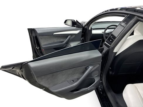 Certified 2023 Tesla Model 3 Standard Range RWD image 10