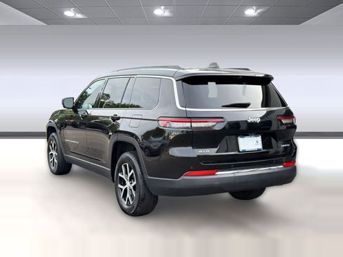 Used 2024 Jeep Grand Cherokee L Limited w/ Luxury Tech Group II AWD/4WD image 3