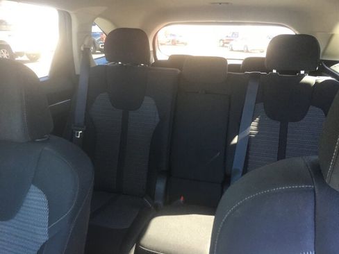 Used 2022 Kia Sorento LX image 7