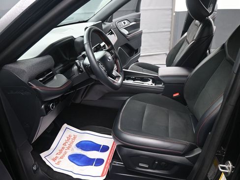 Used 2025 Ford Explorer ST w/ Sun And Sound Package image 20