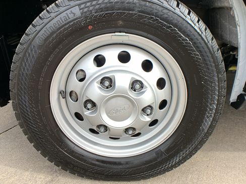 Used 2023 Ford Transit 350 XL image 9