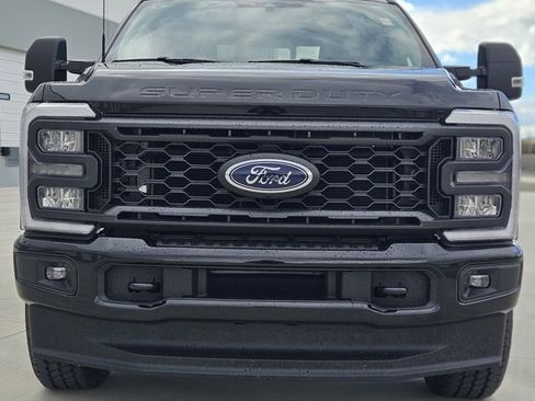 New 2026 Ford F350 4x4 Crew Cab Super Duty image 8