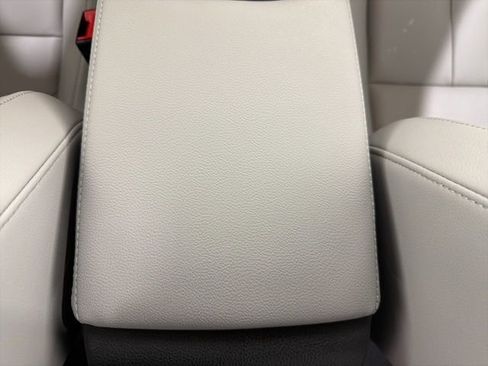 Certified 2023 Acura Integra Base image 42