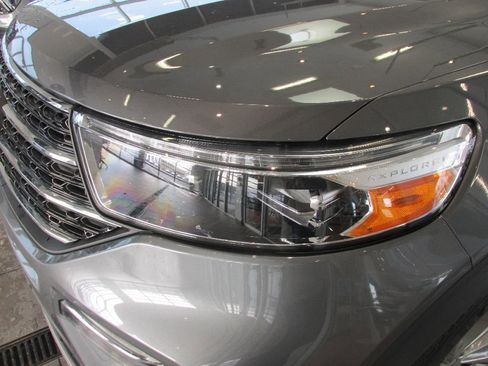 Used 2024 Ford Explorer XLT w/ Equipment Group 202A image 11