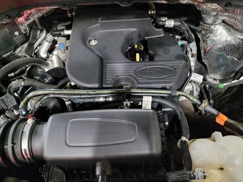 Used 2020 Ford Explorer XLT w/ Comfort Package image 30