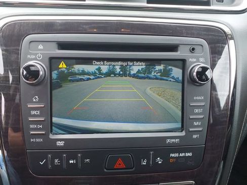 Used 2017 Buick Enclave Premium w/ Experience Buick Package FWD image 13