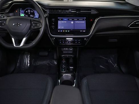 Used 2022 Chevrolet Bolt EUV LT w/ Comfort Package FWD image 17