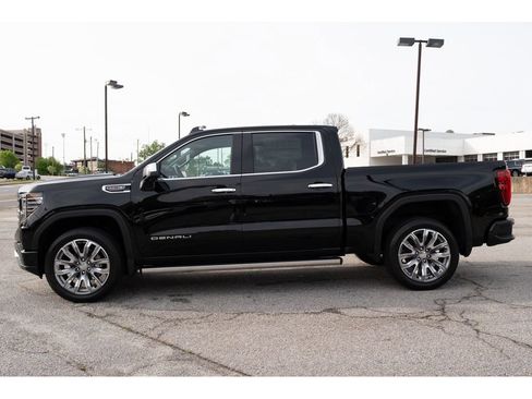 New 2026 GMC Sierra 1500 Denali w/ Denali Reserve Package AWD/4WD image 5