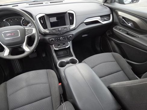 Used 2022 GMC Terrain SLE w/ Driver Convenience Package image 28