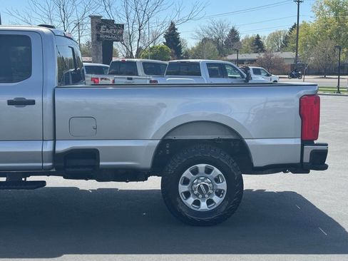 Used 2023 Ford F350 XLT w/ FX4 Off-Road Package AWD/4WD image 10