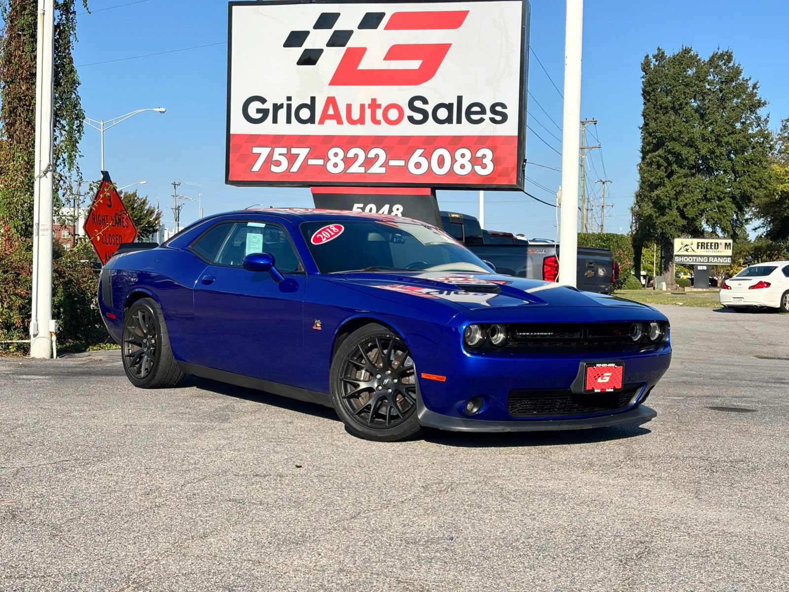 Used 2018 Dodge Challenger R/T Scat Pack w/ Dynamics Package RWD image 1