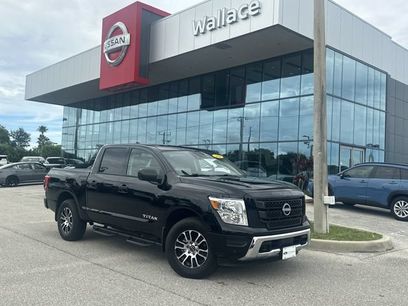 Used 2024 Nissan Titan SV w/ SV Convenience Package