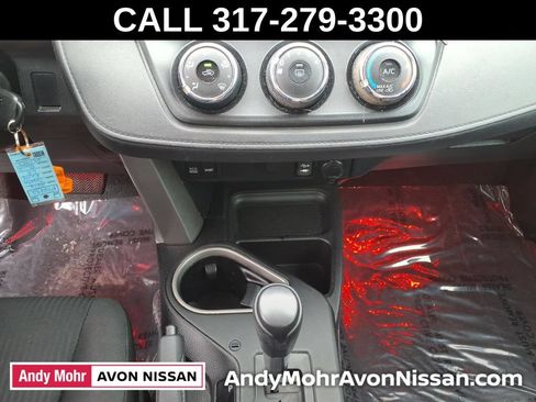 Used 2016 Toyota RAV4 LE FWD image 27