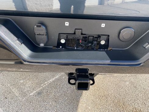 Certified 2021 Chevrolet Silverado 1500 LT Trail Boss w/ Convenience Package II image 19